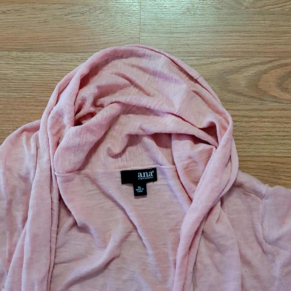 Pink cardigan - Picture 2 of 2